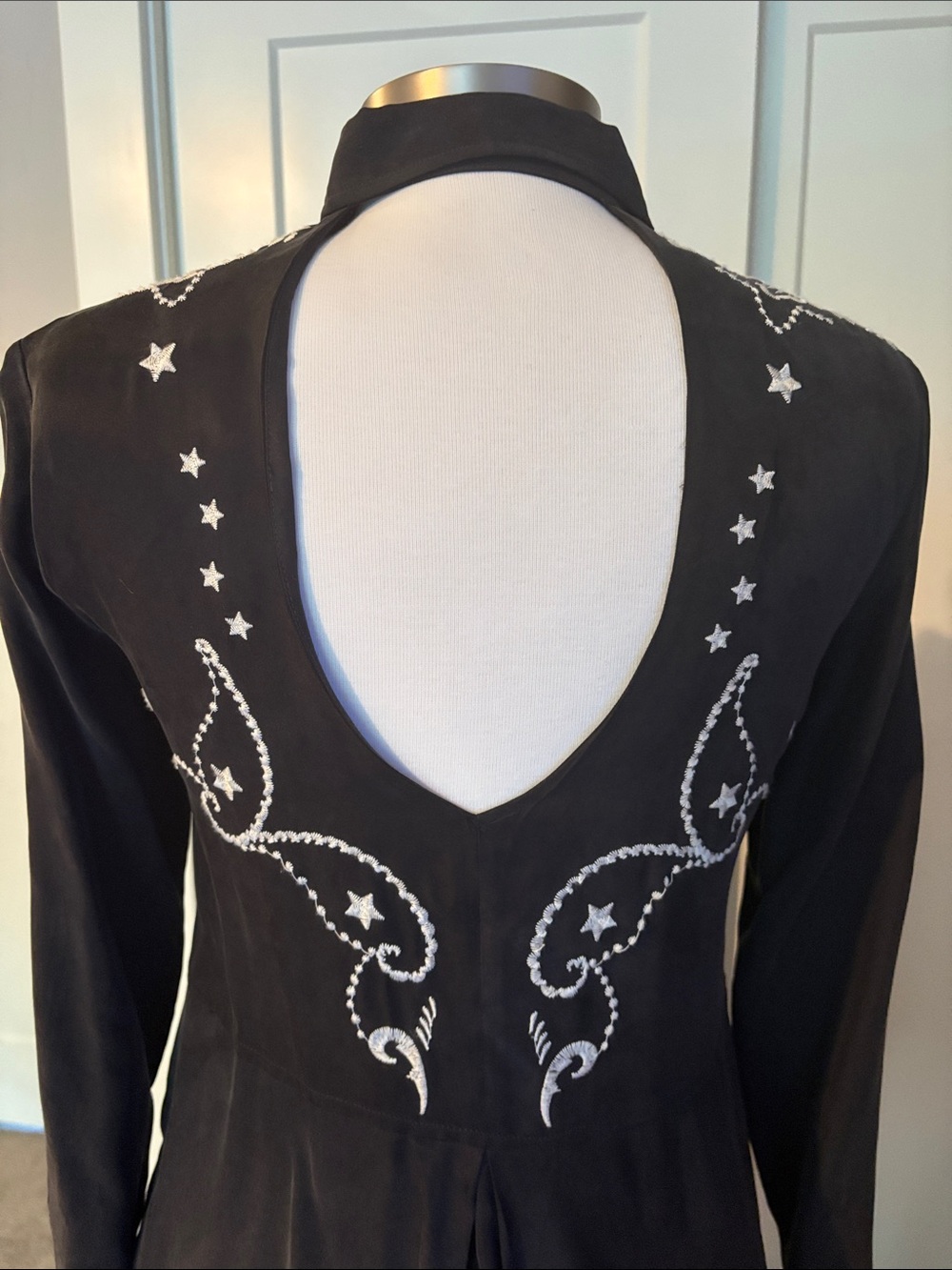 Odd Molly Black Long-Sleeve Embroidered Shirt Dress w/ White Motifs & open back. - Picture 4 of 11